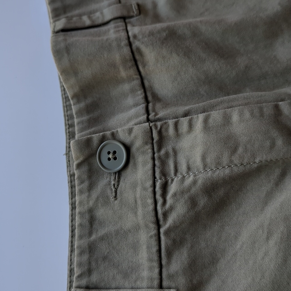 LOFT Green 4" Women's Shorts Size 2 - Picture 2 of 5